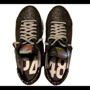 P448 John Low Top Sneaker Multi Glitter Leopard Size 38 NEW